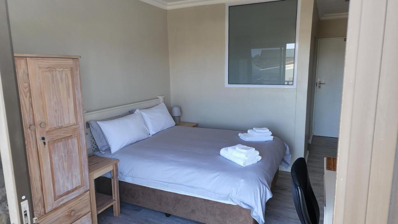 Stonehouse On Main Hotel Struisbaai Buitenkant foto
