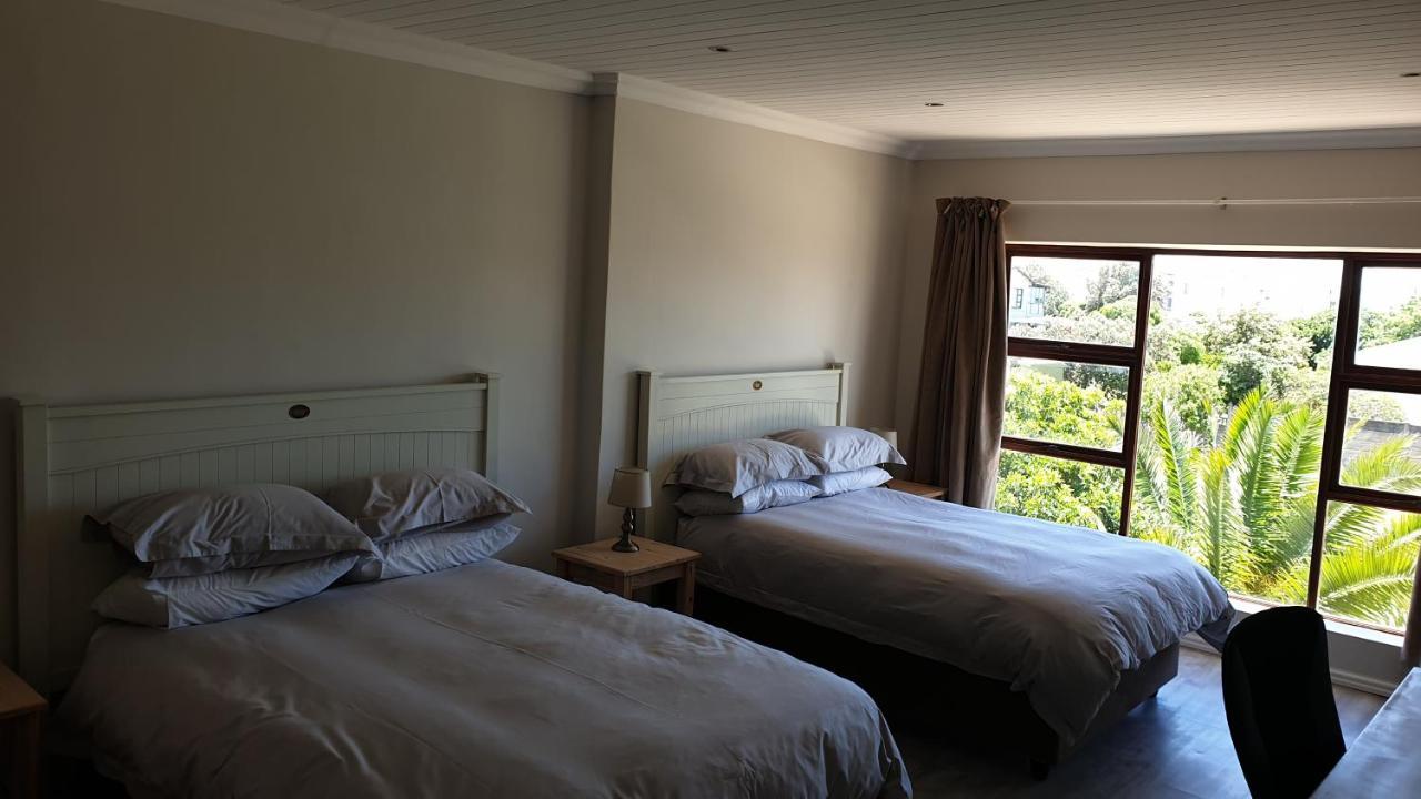 Stonehouse On Main Hotel Struisbaai Kamer foto